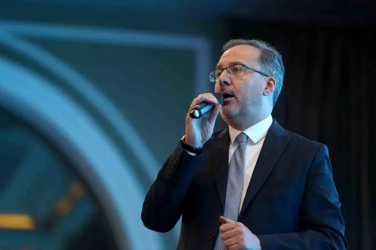 AK Parti İzmir İl Danışma Meclisi Toplantısında Konuşan Milletvekili Kasapoğlu: İzmir’in Yerel Yönetim Hedeflerini Gerçekleştireceğiz