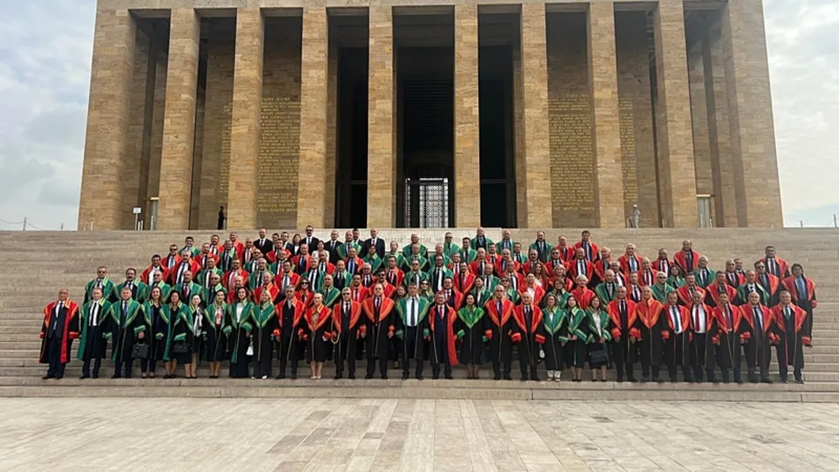 Yargıtay üyeleri, adli yılın açılışı dolayısıyla Anıtkabir’i ziyaret etti